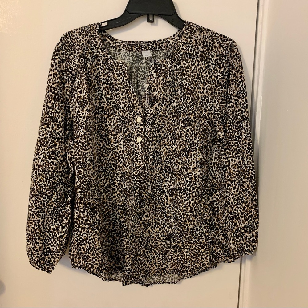 Split-neck Cheetah Print Blouse